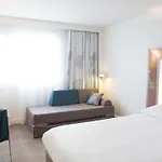 ノボテル ラック