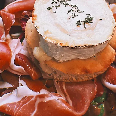 Novotel 4* בורדו