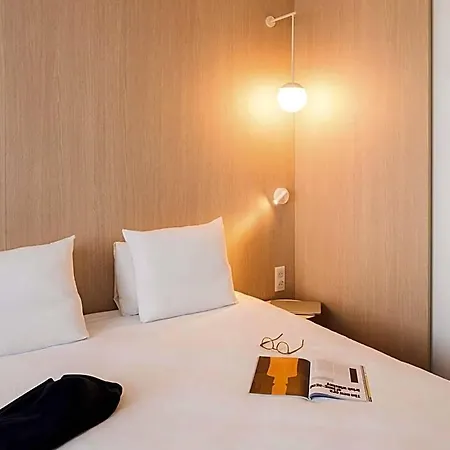 Отель Novotel