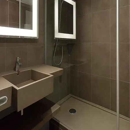 Отель Novotel
