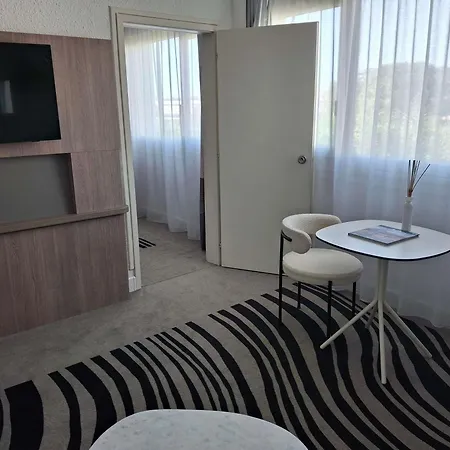 Отель Novotel 4*