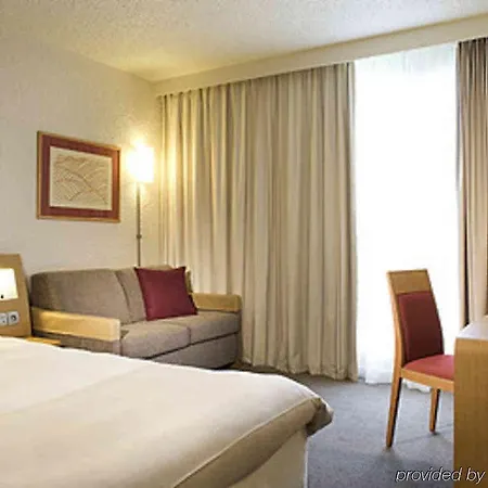 ノボテル ラック ホテル 4*