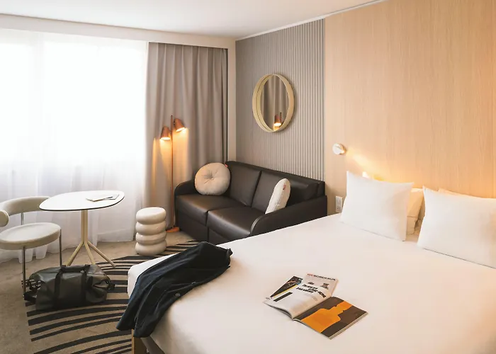 Novotel 4* בורדו